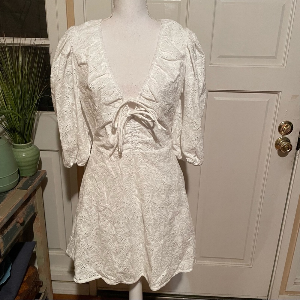 Nicholas White Lace Danni Dress in Featherington Eyelet - Picture 6 of 15